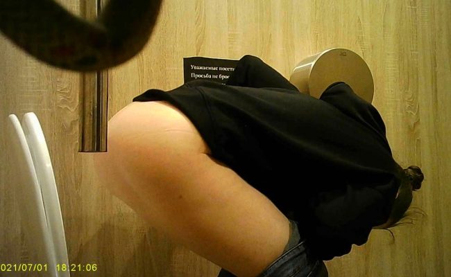 dennis bales like voyuer toilet photo amy honigman recommends voyuer toilet pic