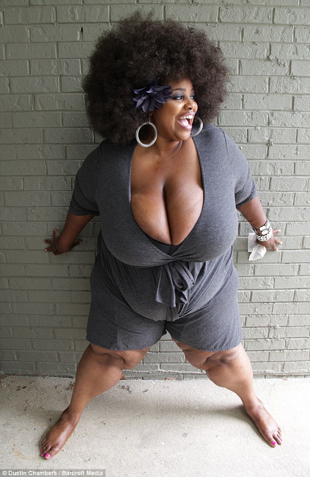 dongsheng lin recommends Bbw Breast Smothering