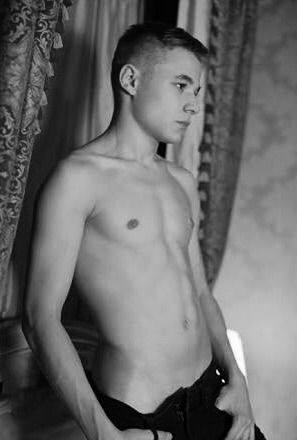 chen yuchen add photo twinks 18