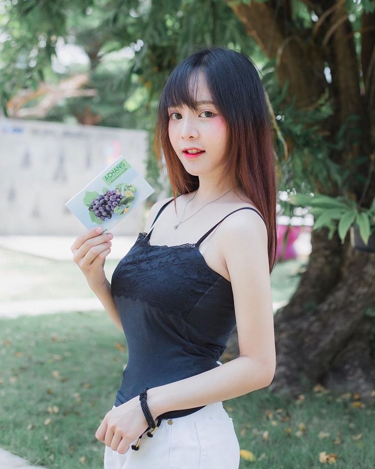 petite asian sex - camel toe in public novinha caiu na net