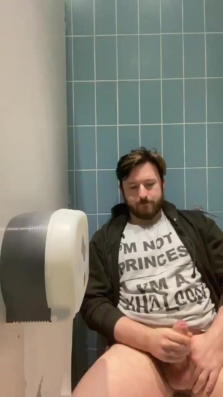 fat guy jerking off date pics fat guy jerking off