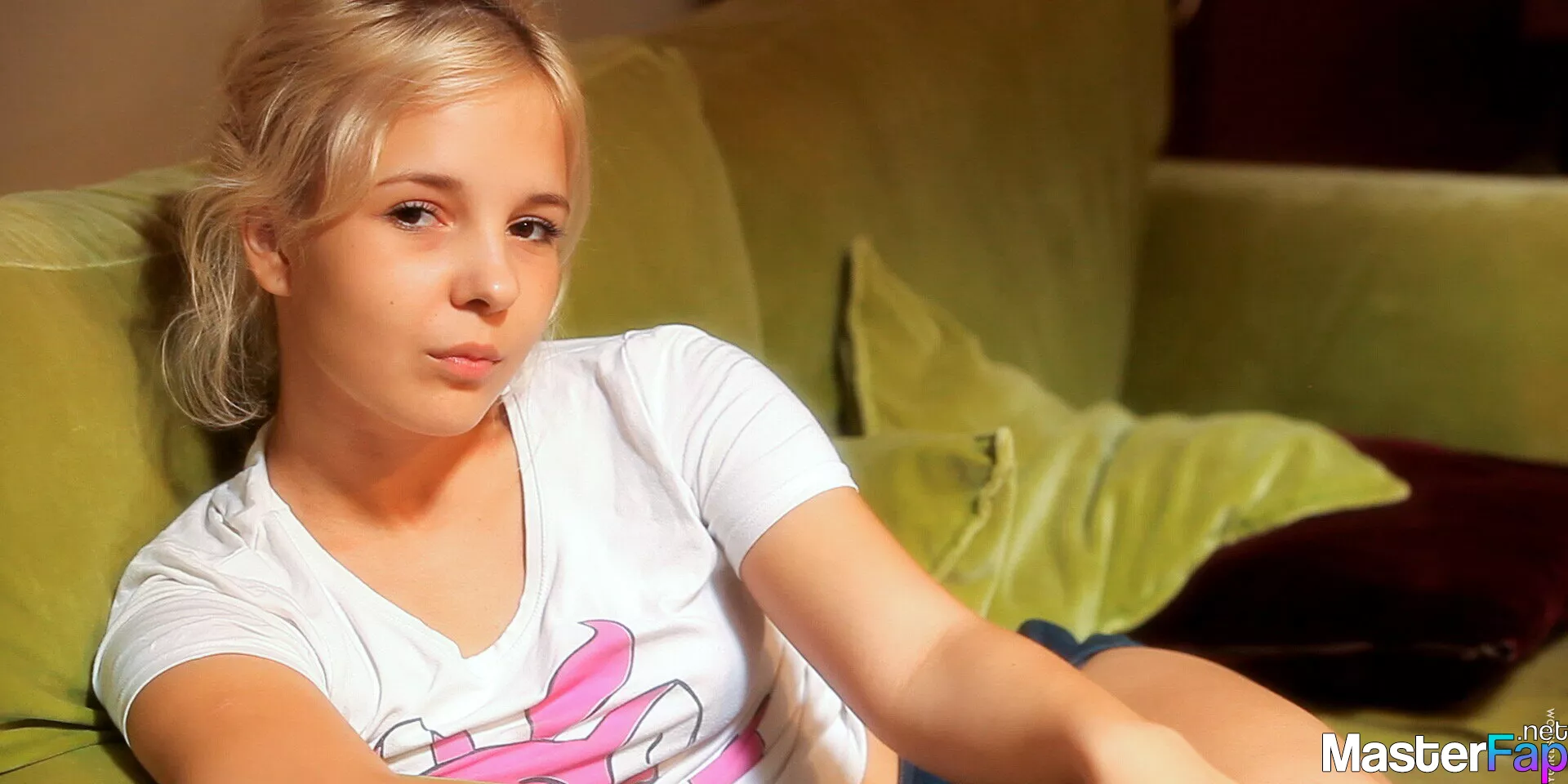 Best of glenda jackson nude aki toyama share katerina kozlova porn videos photos