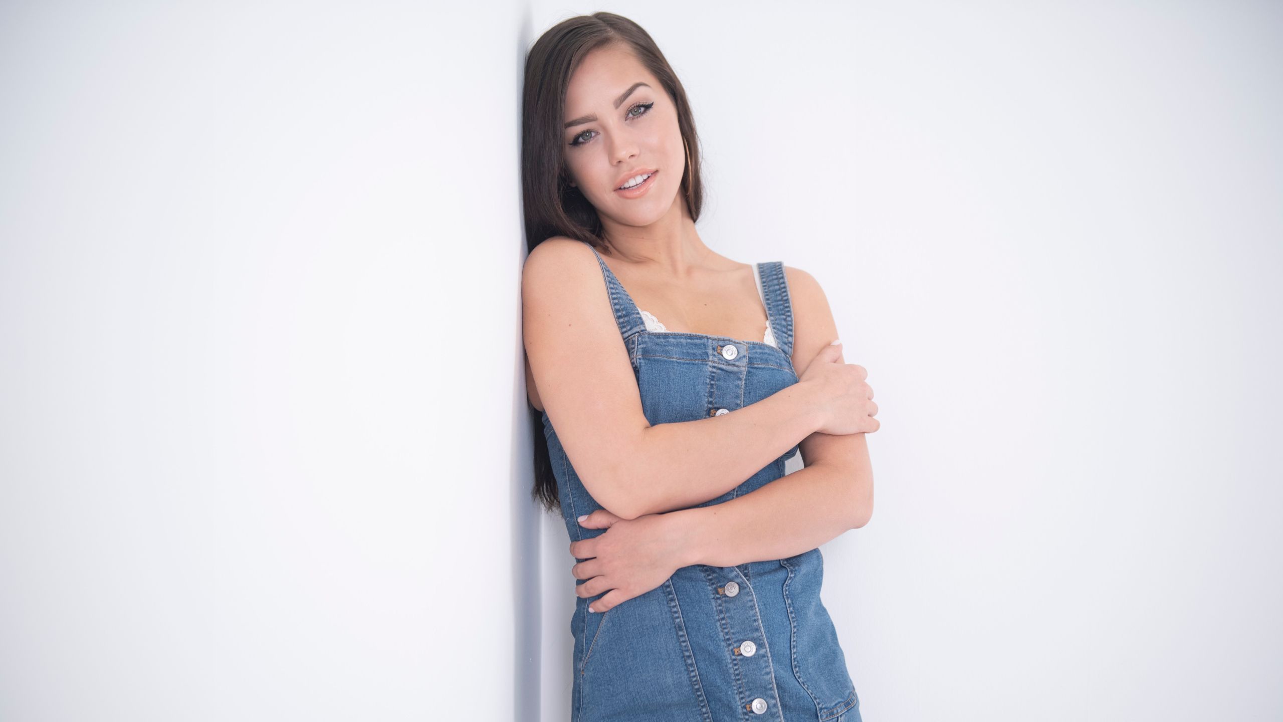 alina lopez bbc - anna mouglalis nude summer carter