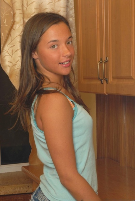 chris rocka like amateur girls nude photo candice nel recommends amateur girls nude pic