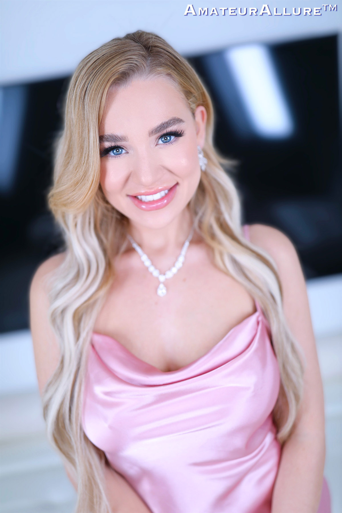 Mellanie monroe mom her belly Amature Allure Facial mcmahon sexy
