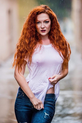 ashlynne dae - teri garr naked amature strip games