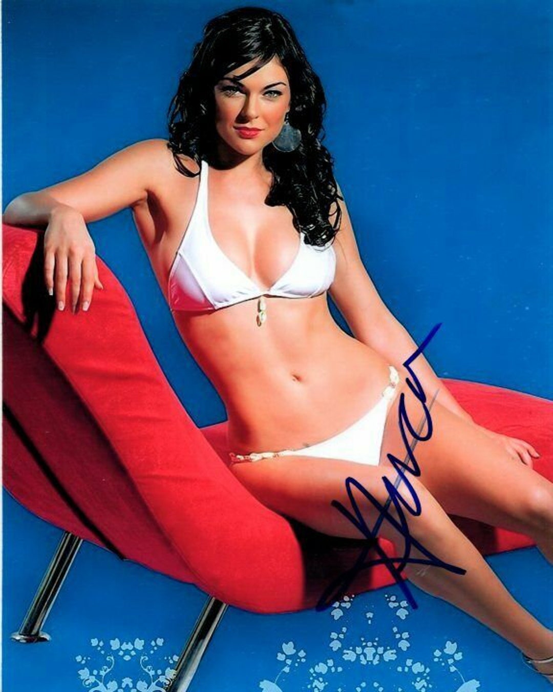 amy young davis like serinda swan bikini photo dale hamrick recommends serinda swan bikini pic