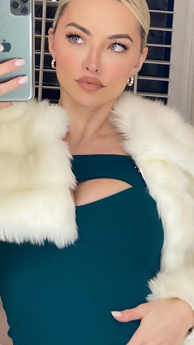 lindsey pelas movies - how to cumshot far misha montana alien tattoo