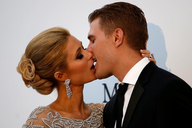 andrew littel recommends Paris Hilton Porn Film