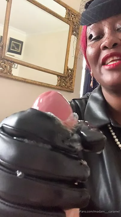 daniel r scott recommends Dredd anal