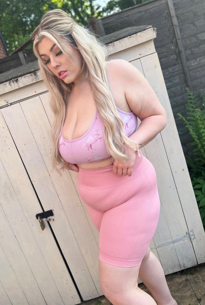 ando yan recommends bbw fat huge tits pic