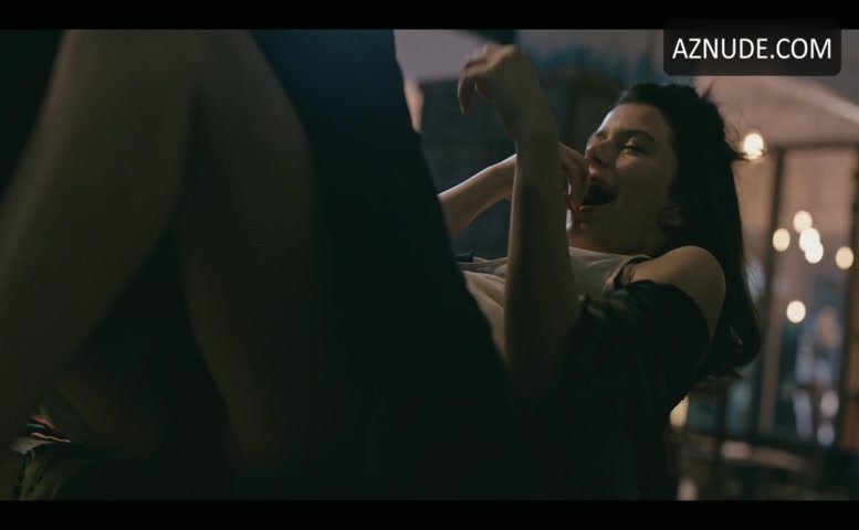 Best of cecilia andriana's gallery dual anal david fulero add photo beren saat nude