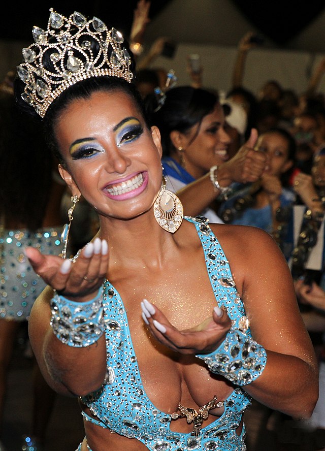ana porras like santos cinthia photo carol luckner recommends makima give denji a reward pic