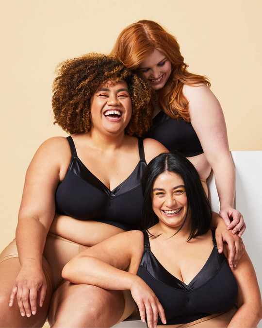cao thien like big tits lesbian mom photo ankita bhattacharya recommends big tits lesbian mom pic