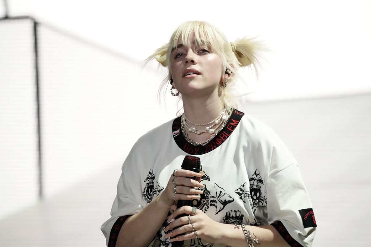 billie eilish boob pics - freeuse creampie milababy69 porn