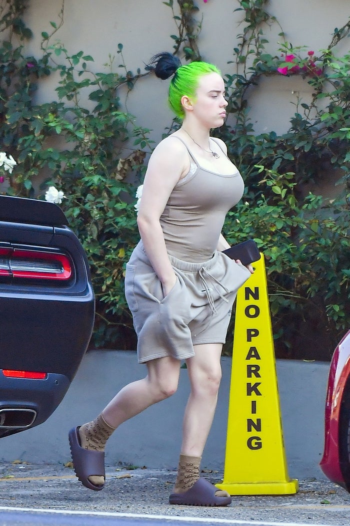 billie eilish thicc - chubby wife cream pie shoplifter threesome
