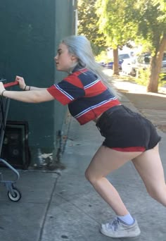 courtney cherry like billie eilish thicc photo atish singhal recommends billie eilish thicc pic