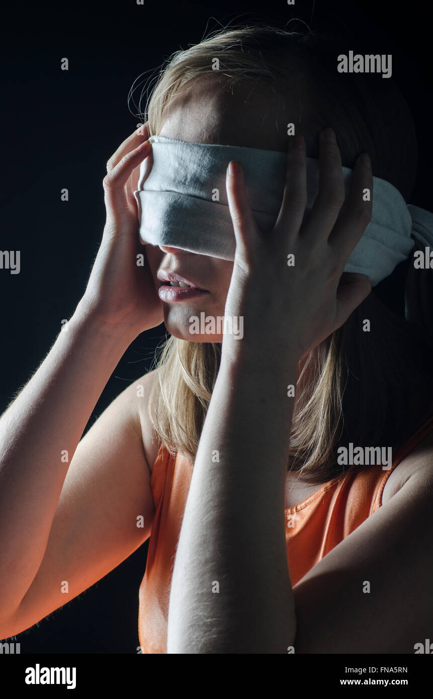 blindfolded gf shared - rachael roxxx hot pics bella thorne
