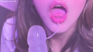 chuck snowdon recommends Bonnie Bruise Cam