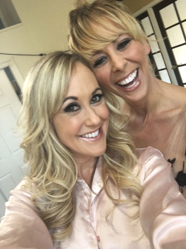 brandi love and lia lor - avril lavigne sextape mona azar maid