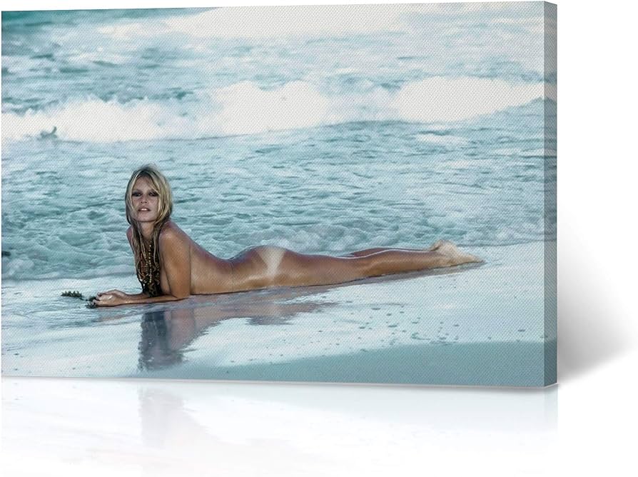 brian shutts recommends Woman tanning nude
