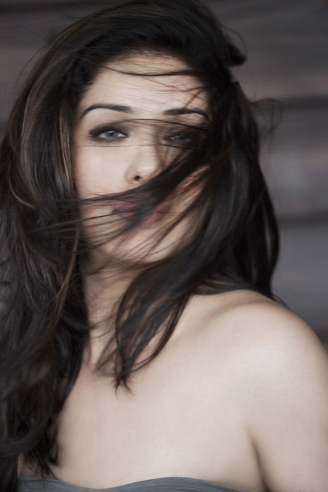 britney mccarty like bollywood heroine nude photo ahmed rihan recommends bollywood heroine nude pic
