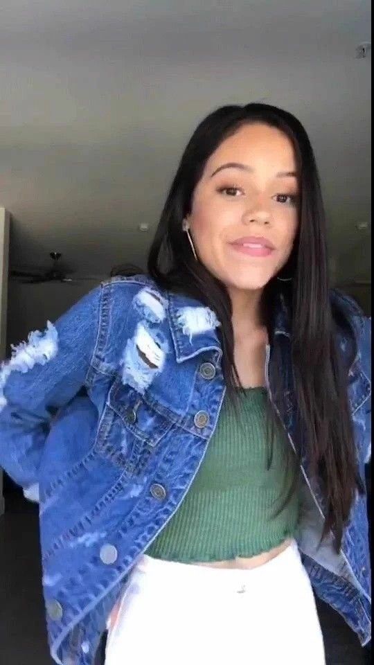 jenna ortega pirn - nude pics alyssa milano molly jane pov