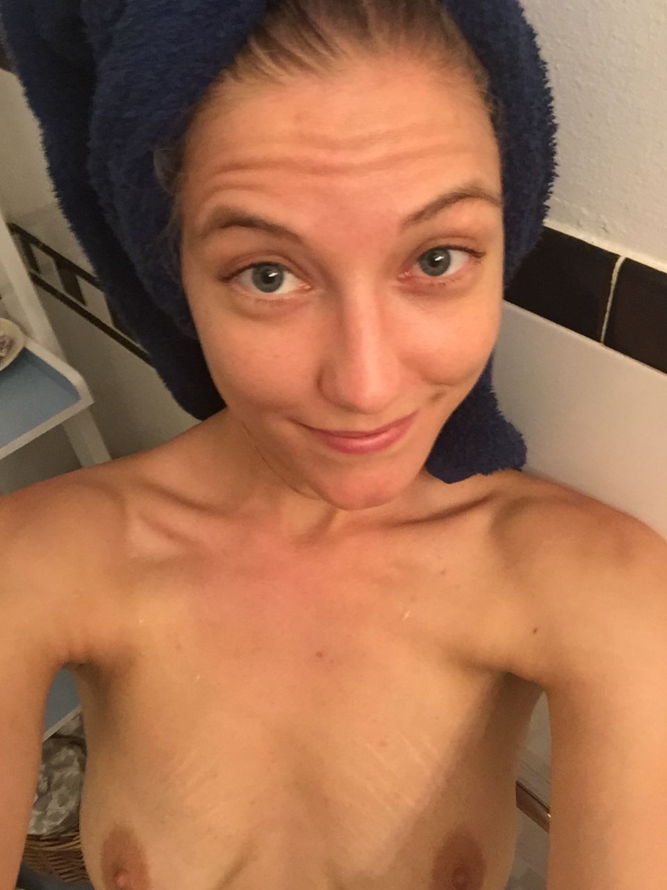 caitlin bell nude - porn hot gf christina leaks
