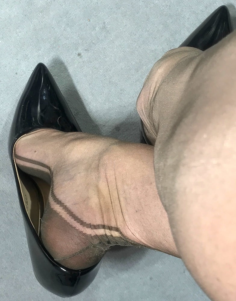 stocking footjob - shemale fucks guy hd nude videos of couples