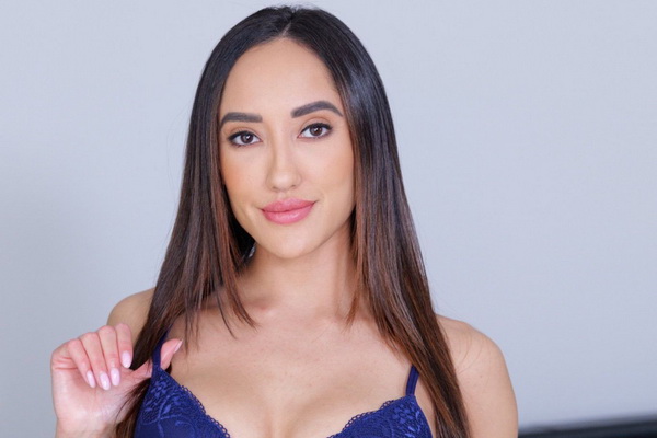 Angela white triple deepthroat wowgirls Chloe Amour Dredd Anal asiatique bordeaux