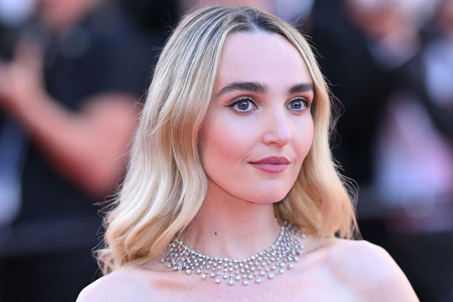 ba kyaw recommends Chloe Fineman Naked