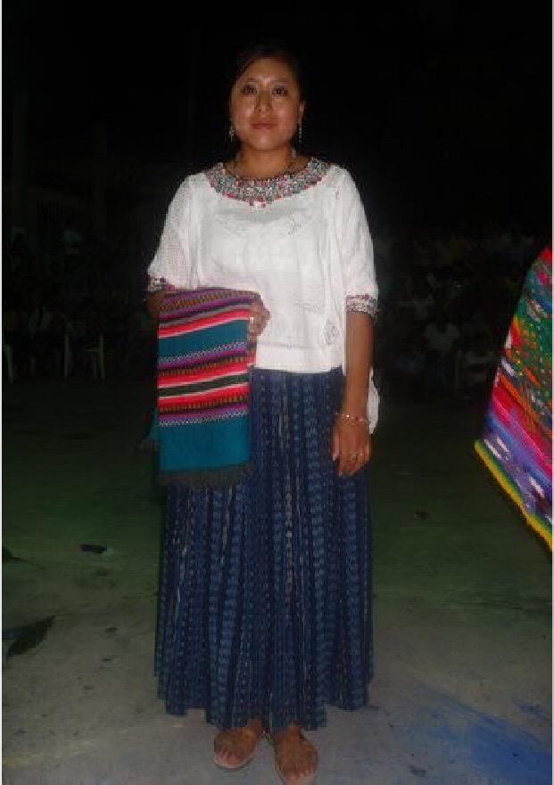 ali sadraie like guatemala de cortes tipicos photo ana kaur recommends mom teaches blowjobs pic