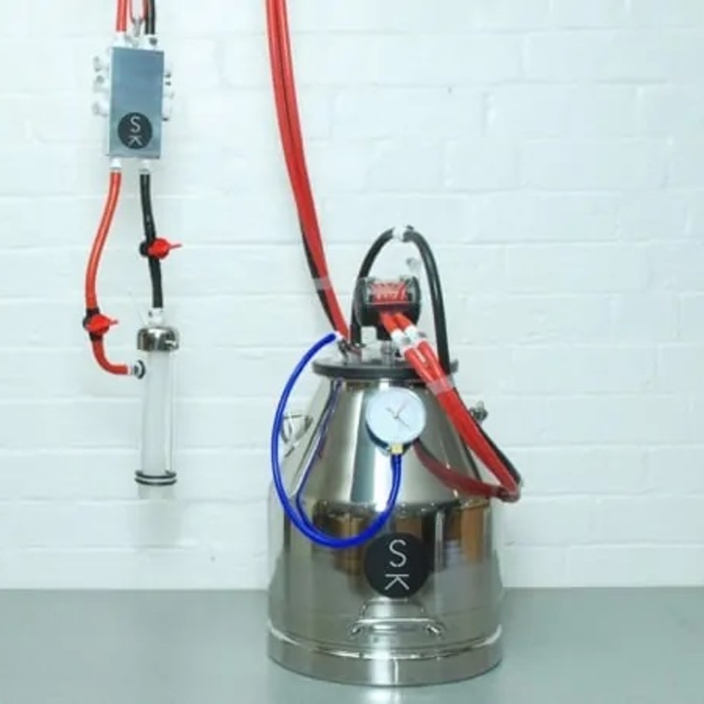 amber kilpatrick recommends Serious Kit Milker