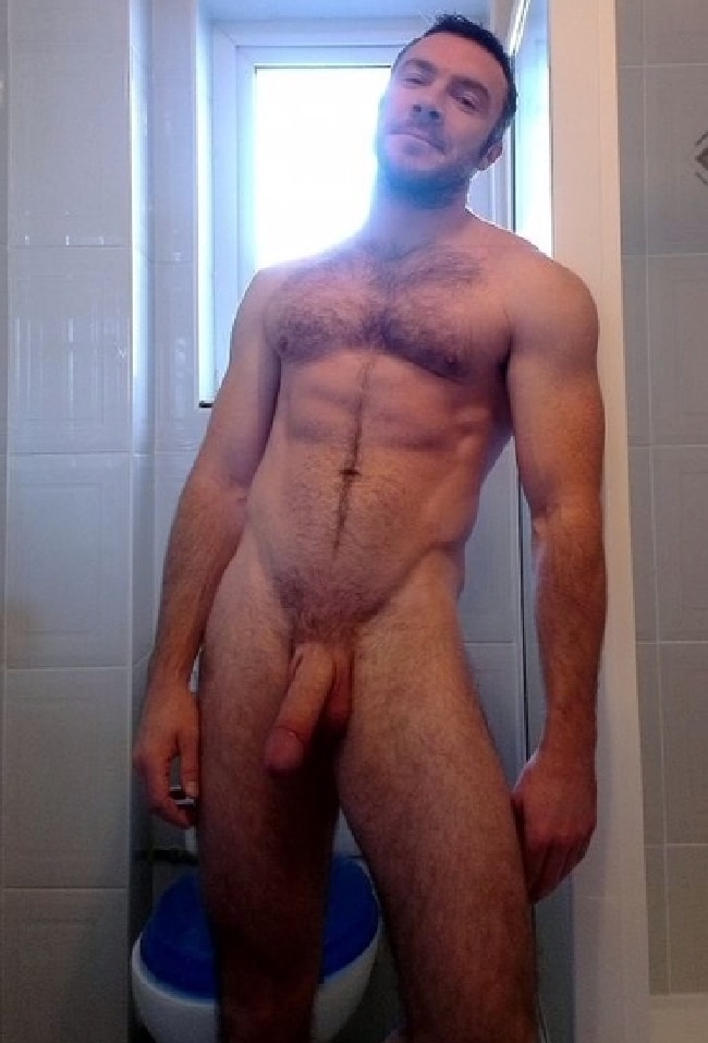 amy delpozo recommends Naked Hung Guys