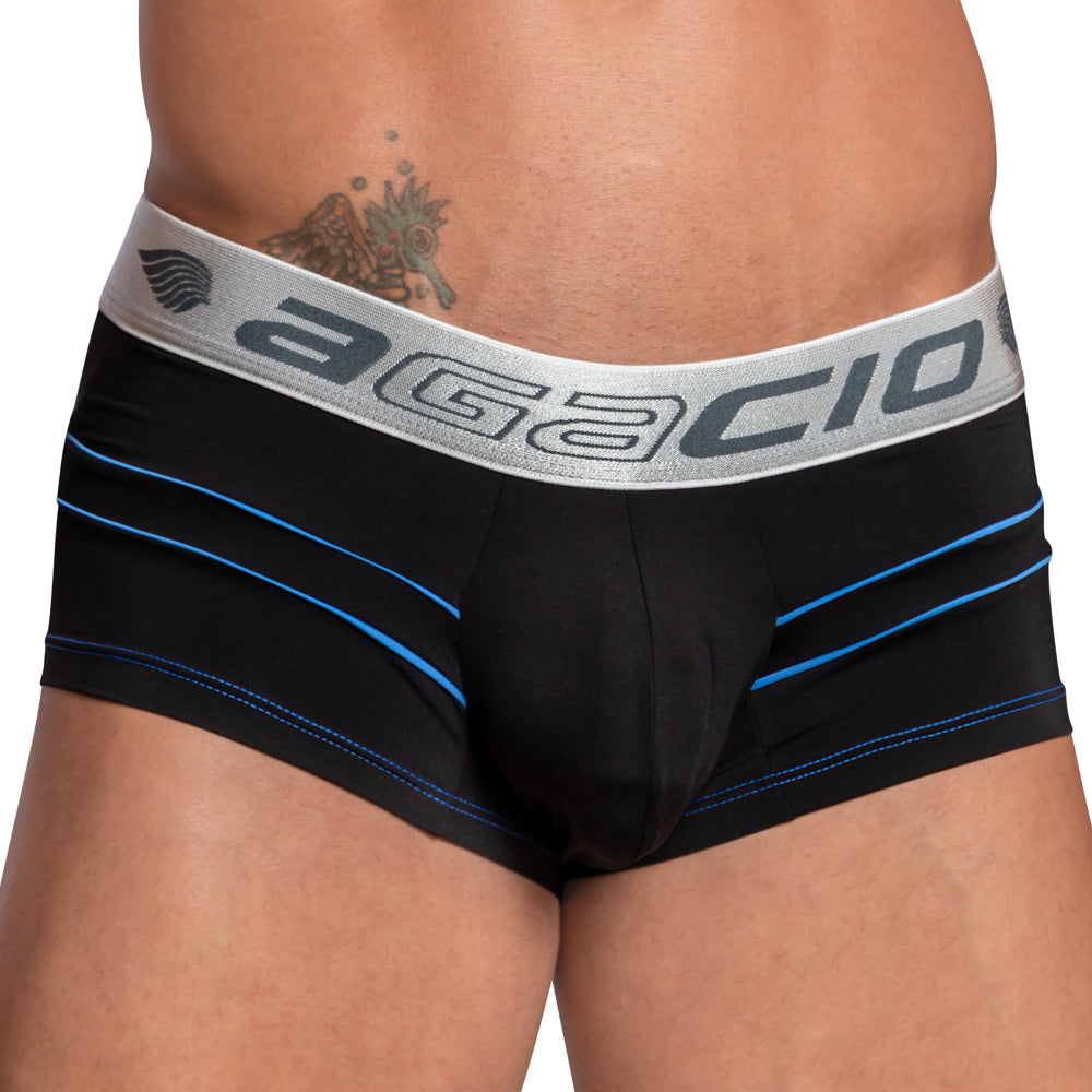arezoo karami like huge bulge underwear photo david fjeldheim recommends huge bulge underwear pic
