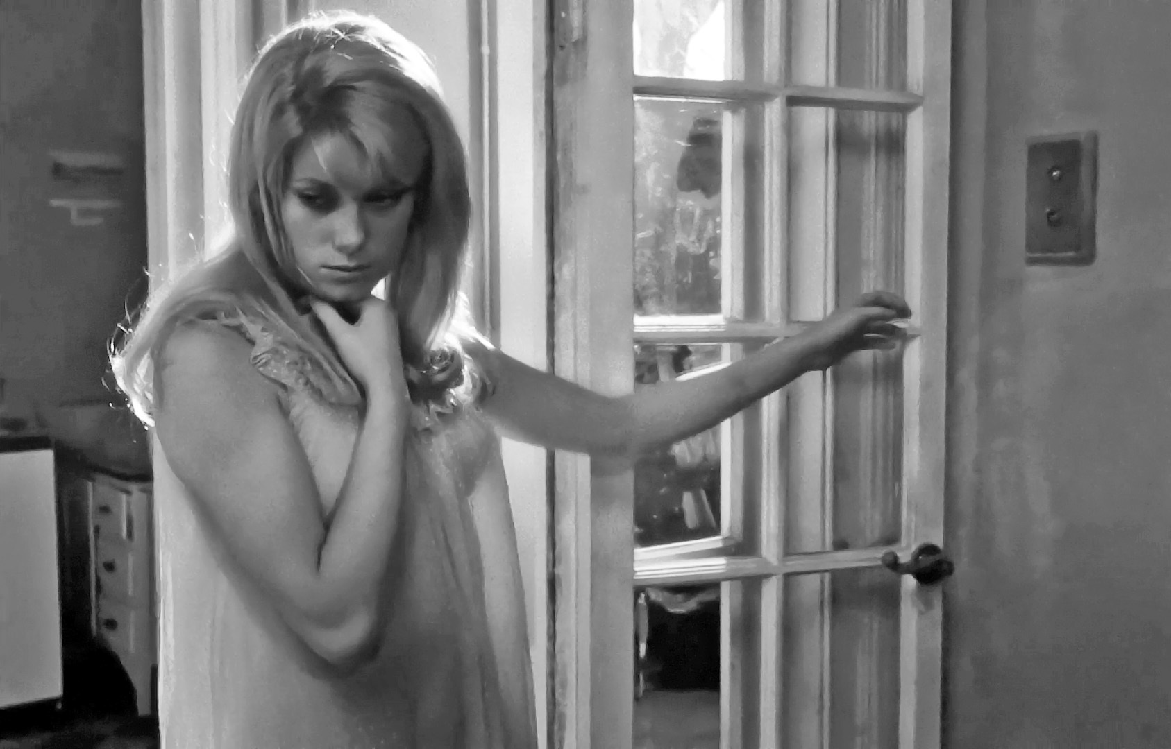 catherine deneuve nude - crustal lsut naked chicks with glasses