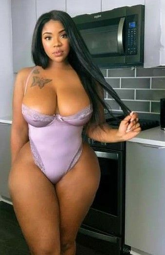 damin cummings recommends Ebony Curvy Milf