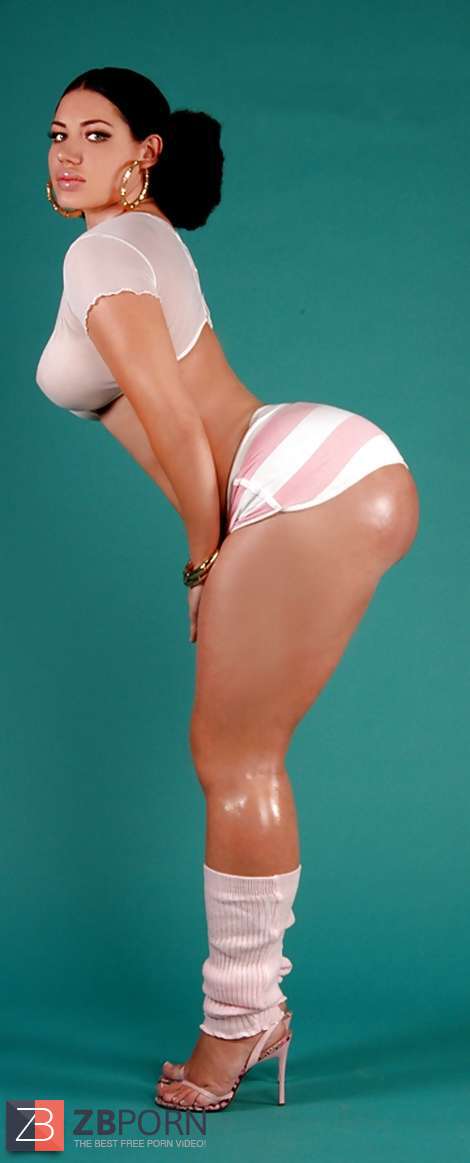 ali mawzi recommends elke the stallion naked chad clodfelter add elke the stallion naked photo