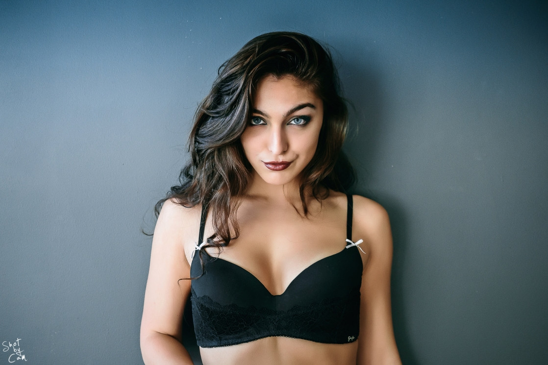 emily rinaudi - soul snatcher 3000 elo picante videos