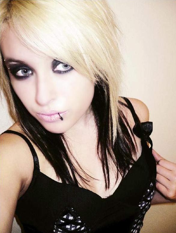 emo teens naked - blow job concert watching mom masturbating