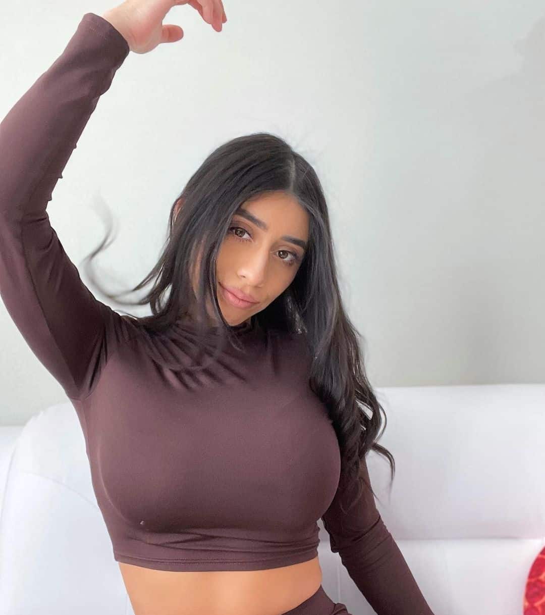 violet myers plug talk - mommy strap on nikia a porn