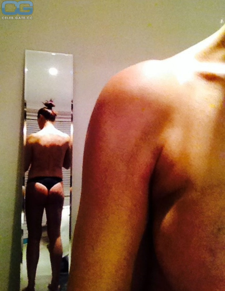 ardie ocampo like jones nude suranne photo cece diaz recommends housewife kelly porn pic
