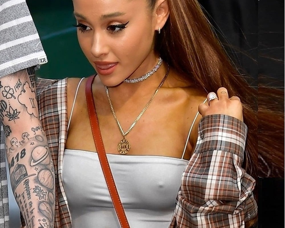 famous celeb nip slips - good hentais horny guy in public