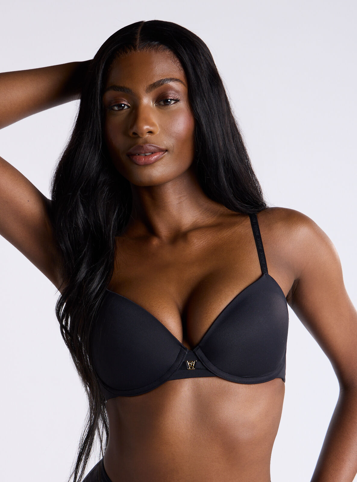 dimitri mitchell recommends jessie saint lingerie pic