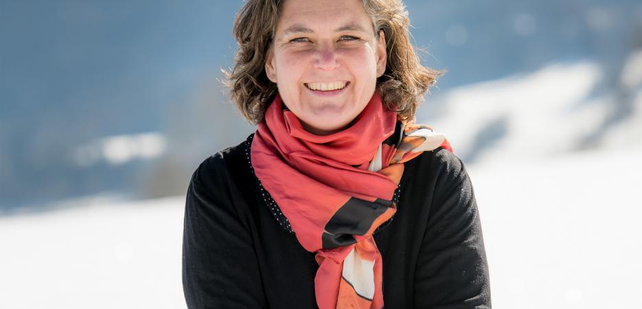beth matney recommends manuela albertine pic