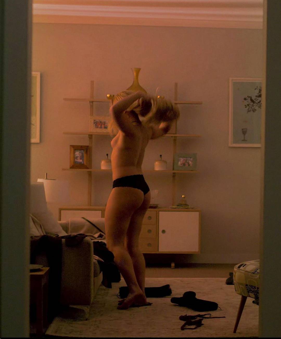 ayman obaid recommends florence pugh butt pic