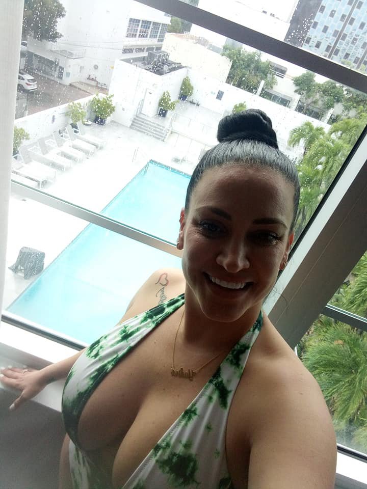 Foxy Business Lady spa elmsford chelsea moulton recommends Foxy Business Lady