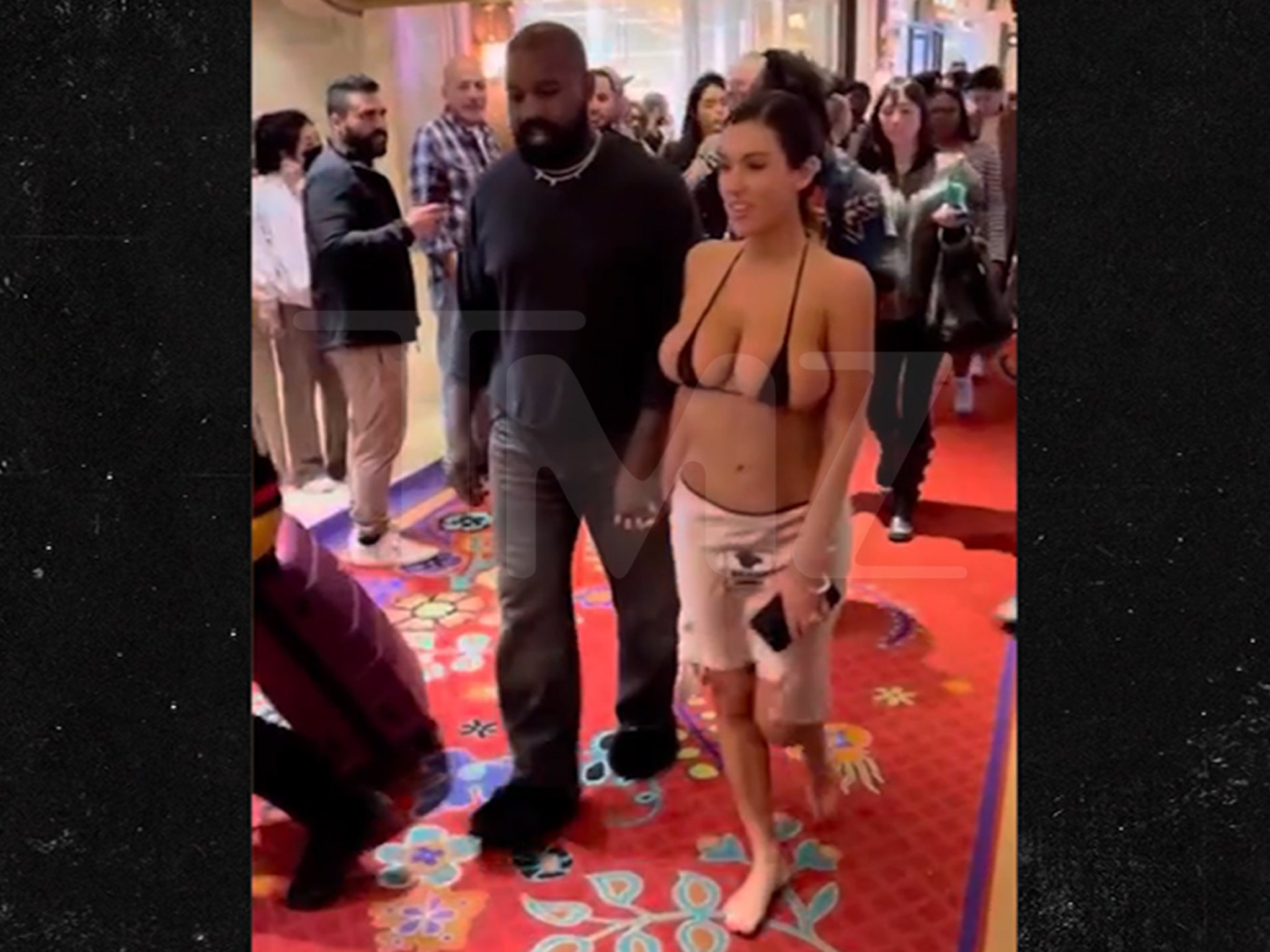 charissa li recommends girlfriend show boobs chet farmer add girlfriend show boobs photo