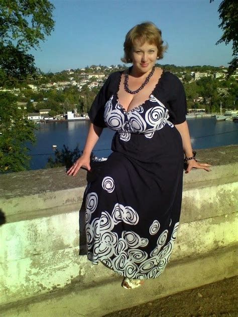 bernadette forbes recommends gorgeous gilfs blair hunt add gorgeous gilfs photo