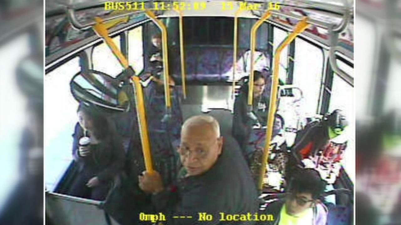 bader naser recommends gropped on bus adinda koe add gropped on bus photo
